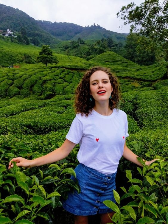10 cách tạo dáng với đồi chè cực mát mẻ, chill. (Nguồn: Internet)