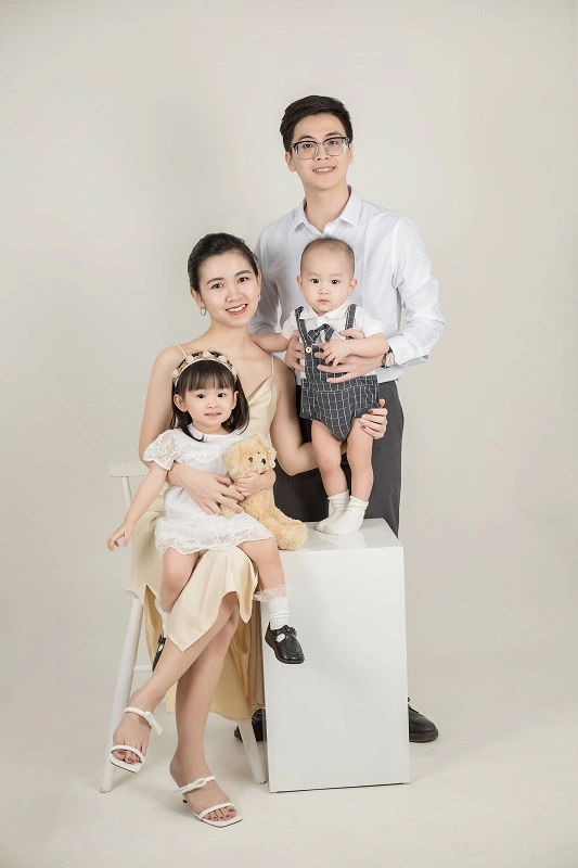 Concept chụp ảnh gia đình 4 người