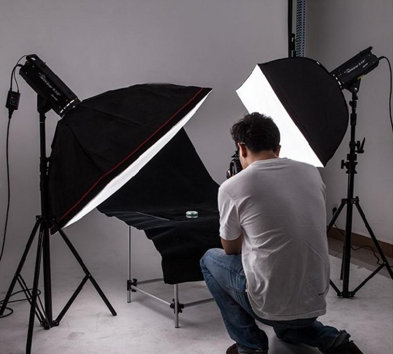 Đèn studio sáng liên tục
