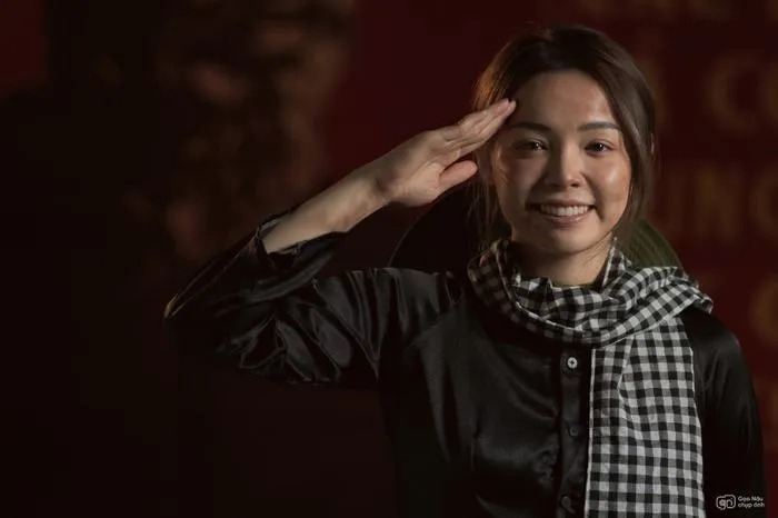 Bộ ảnh được truyền cảm hứng từ hình tượng người phụ nữ thời chiến và ngày 30/4
