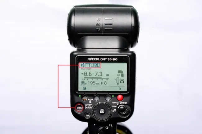 Chế độ Flash xuyên qua ống kính (Through The Lens – TTL)