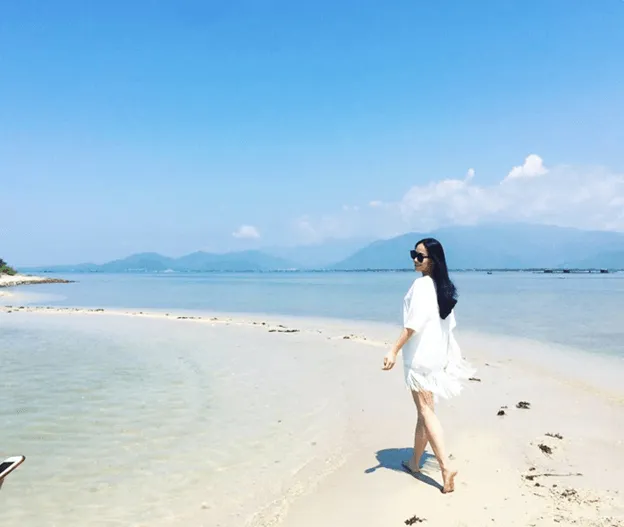 Chụp ảnh đi dạo bờ biển