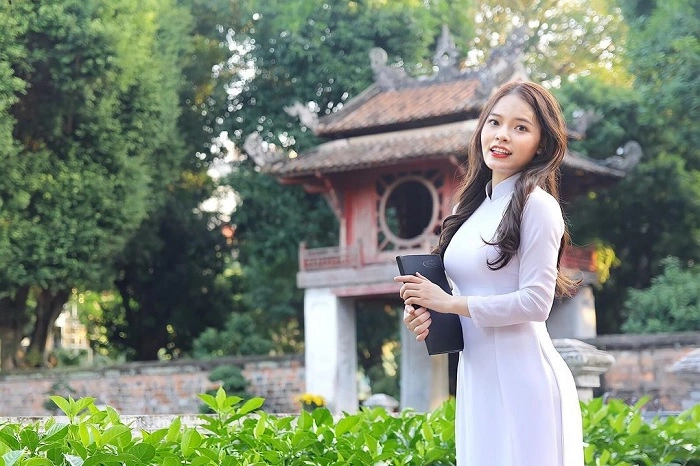 Top những địa điểm chụp ảnh kỷ yếu đẹp ở Hà Nội