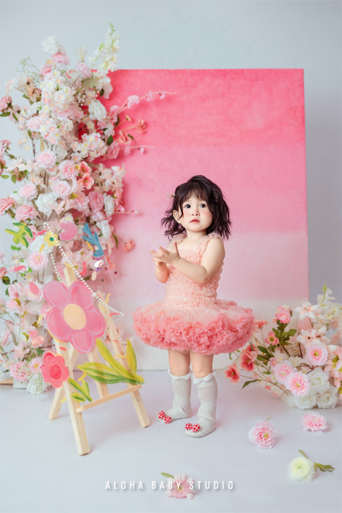 Ý tưởng chụp ảnh cho bé gái 1 tuổi siêu đáng yêu (Nguồn: Aloha Baby Studio)