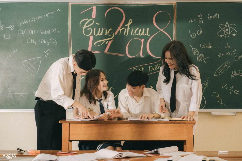 Những ý tưởng trang trí lớp học chụp kỷ yếu ấn tượng