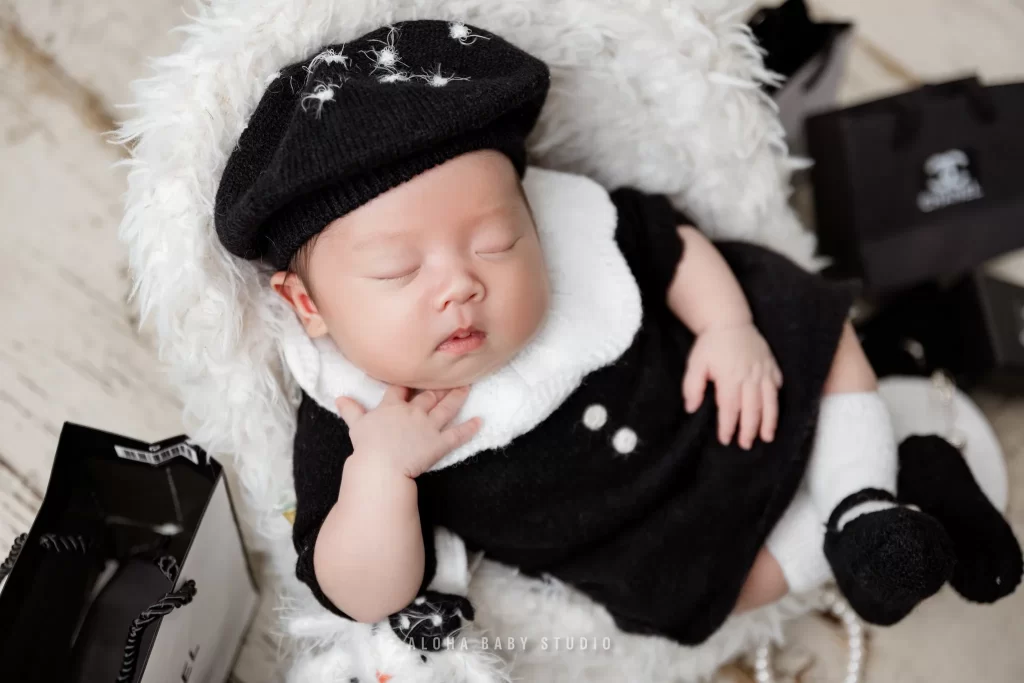 Hé lộ 5 ý tưởng chụp hình đầy tháng cho bé mùa hè này