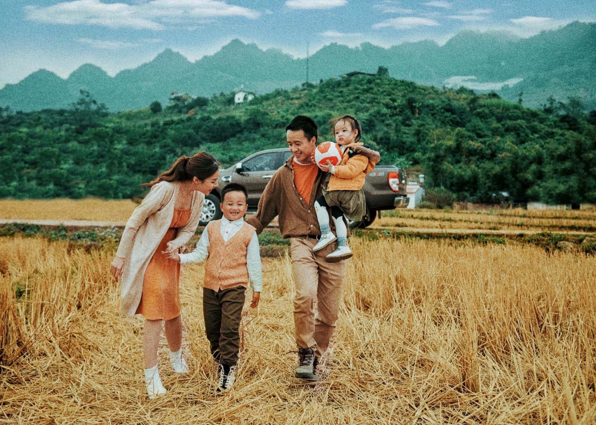 Chụp ảnh dã ngoại nên mặc đồ gì là đẹp nhất?