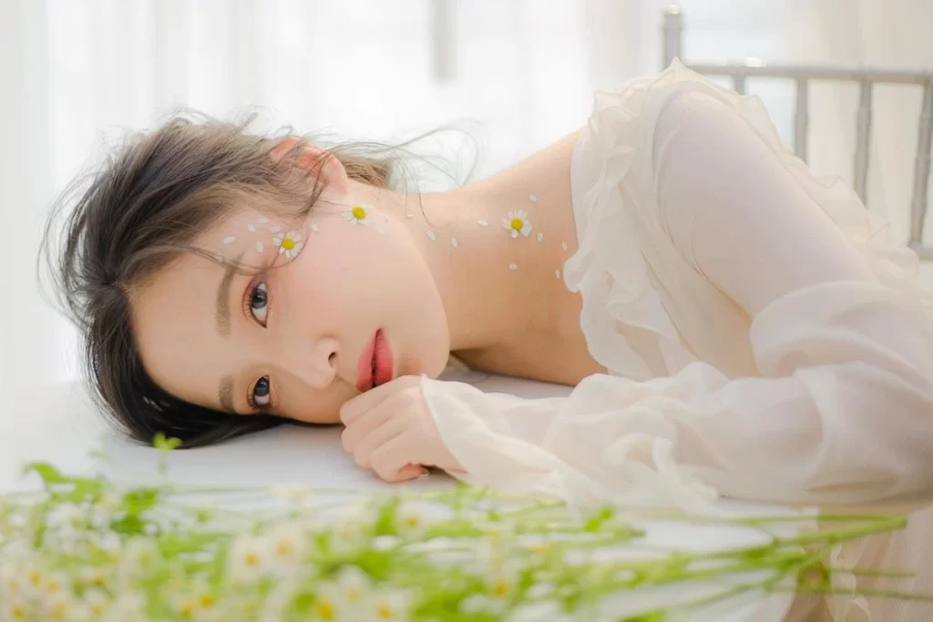 Chia sẻ 7 cách tạo dáng chụp ảnh chân dung nghệ thuật