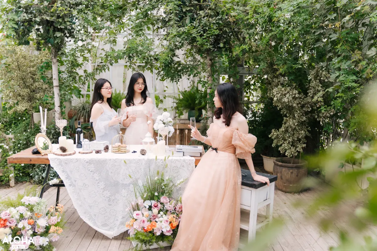 Gợi ý cách chụp kỷ yếu đẹp cho các bạn nữ