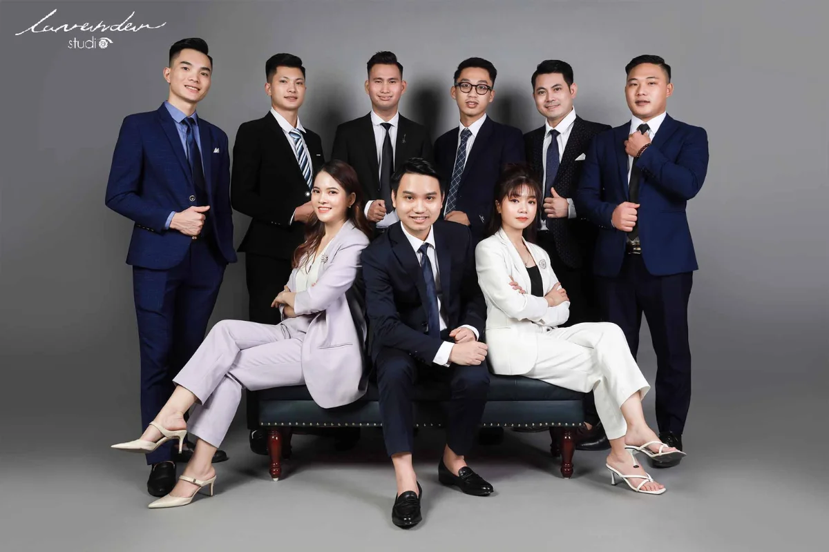 Tổng hợp 10+ concept chụp ảnh profile doanh nghiệp 2024