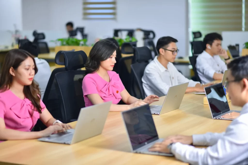 Tổng hợp 10+ concept chụp ảnh profile doanh nghiệp 2024