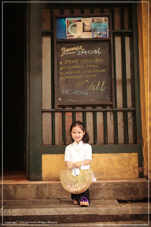 chụp ảnh cho bé tại phố cổ