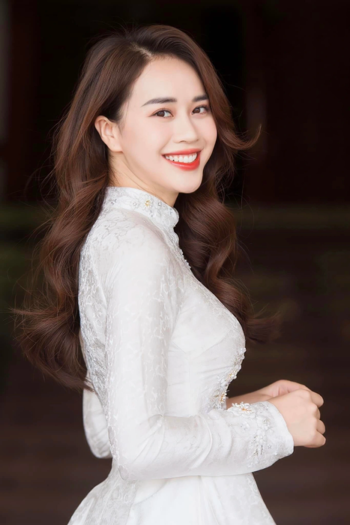Ngô Mai Phương sở hữu gương mặt xinh đẹp, thân thiện