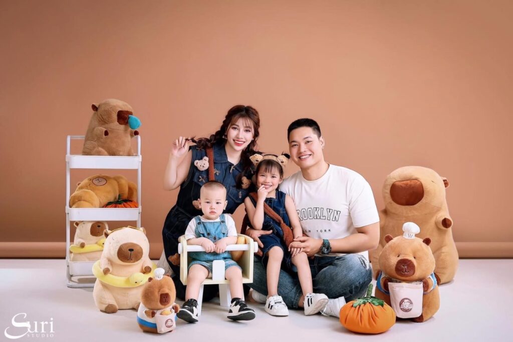 Chụp ảnh gia đình (nguồn: Suri studio)