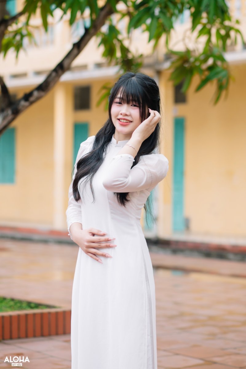 Cách tạo dáng chụp ảnh áo dài kỷ yếu ấn tượng tại Yên Bái