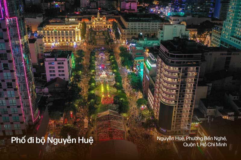 Phố đi bộ Nguyễn Huệ – Nơi chụp ảnh kỷ yếu đẹp như mơ tại Sài Gòn