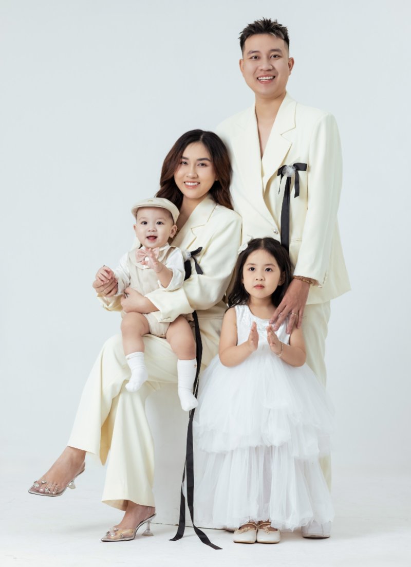 Bí quyết chọn studio chụp ảnh thôi nôi gia đình chất lượng ở Quận 4