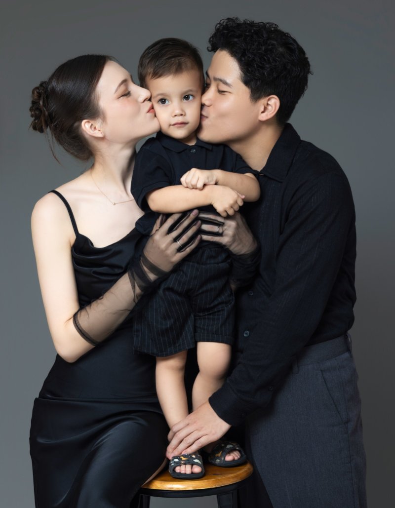 Chụp hình thôi nôi gia đình ở Quận 4 cần lưu ý điều gì?