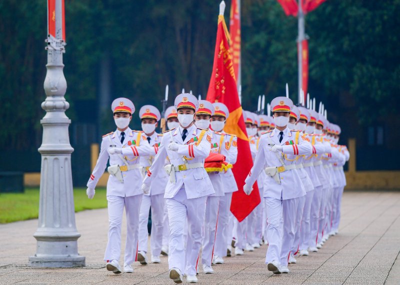 Trang trọng lễ Thượng cờ mừng 77 năm Quốc khánh 2-9