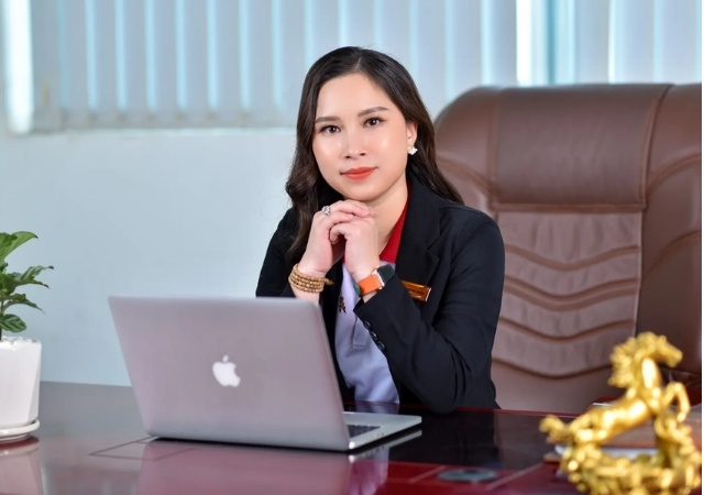 Bộ sưu tập ảnh doanh nhân nữ đẹp, sang trọng