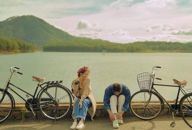 Ảnh couple phong cách hiện đại