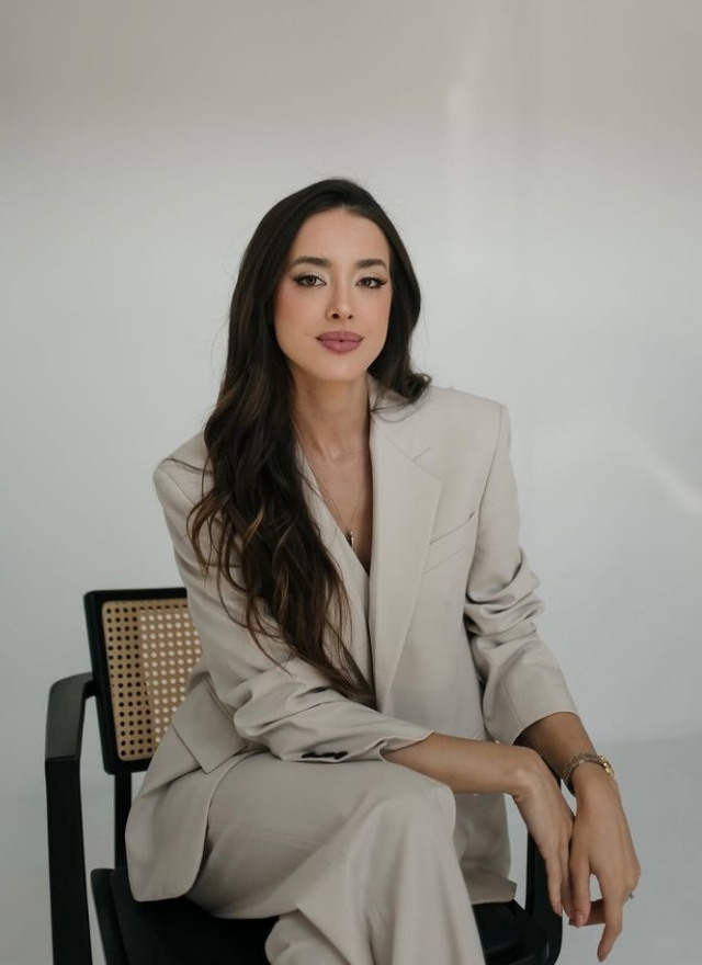 Chọn địa điểm chụp hình doanh nhân ở studio, ngoại cảnh hay văn phòng?