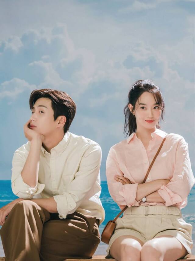 Hình ảnh couple đi học, đi làm giản dị nhưng nhiều ý nghĩa