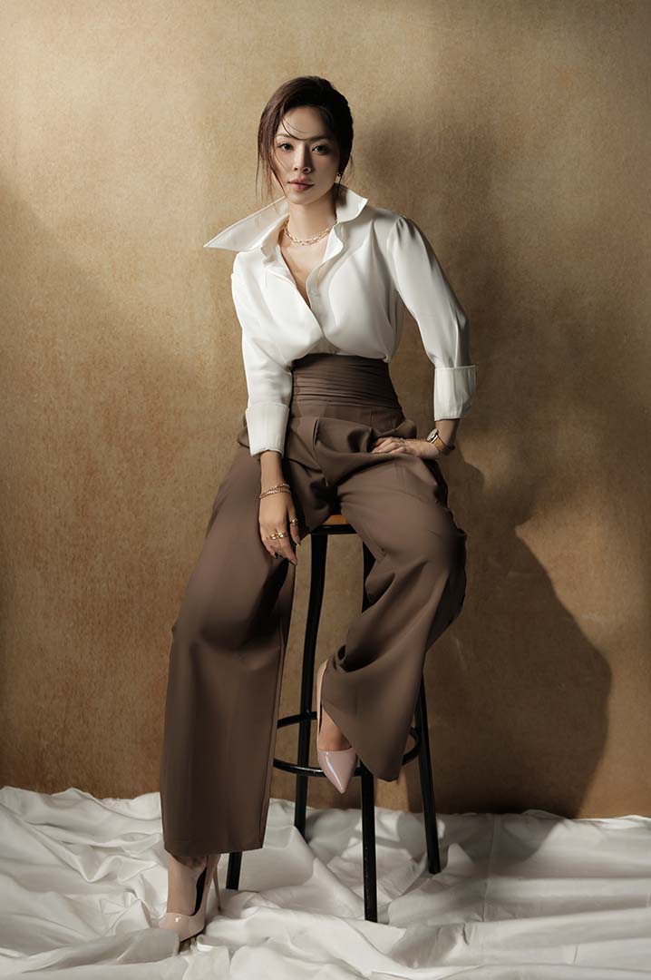 Chụp ảnh doanh nhân concept Gaze