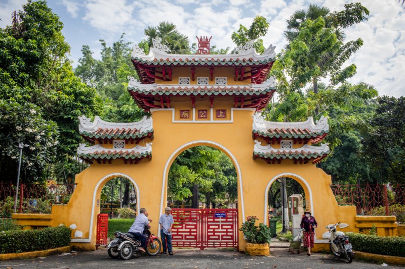 Lăng Ông Bà Chiểu ( Nguồn ảnh: Sưu tầm )