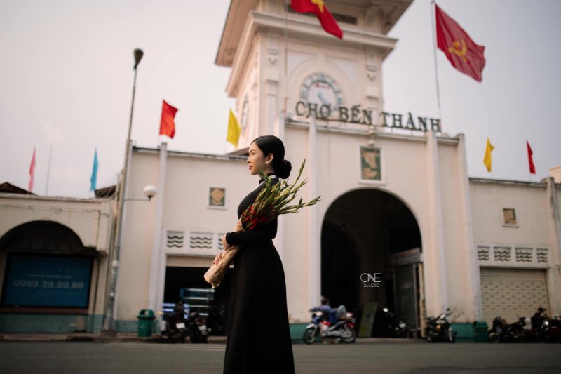 Chợ Bến Thành ( Nguồn ảnh: Sưu tầm )