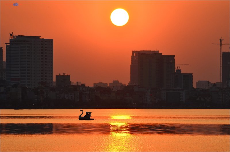 Hồ Tây ( Nguồn ảnh: Sưu tầm )