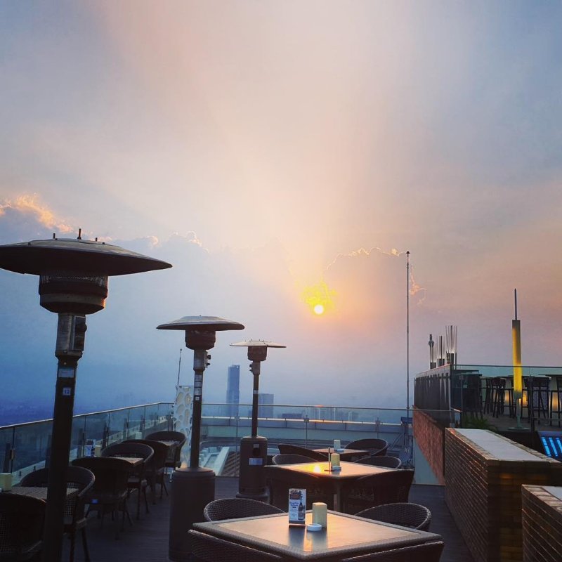 Quán cafe Top of Hanoi ( Nguồn ảnh: Sưu tầm )