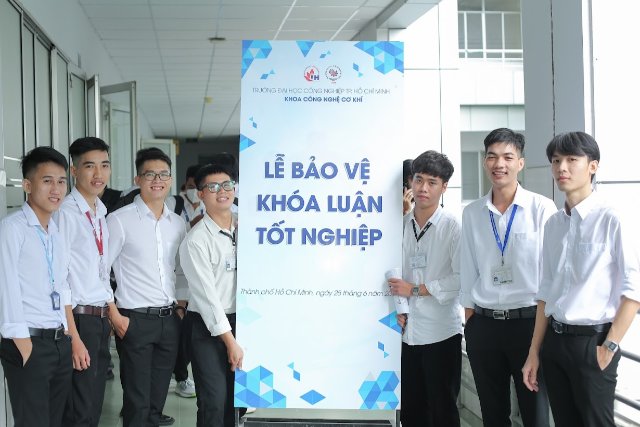 Banner Tốt Nghiệp Tinh Tế và Trang Trọng ( Nguồn ảnh: Sưu tầm )