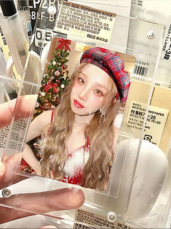 Hình ảnh idol dạng thẻ fanmade cực đẹp