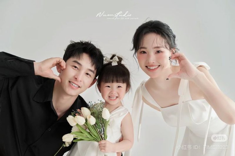 Lựa chọn studio chụp hình gia đình phong cách Hàn Quốc uy tín ( Nguồn ảnh: Sưu tầm )