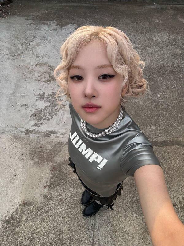 Hình idol Kpop đến từ các nhóm nhạc hàng đầu
