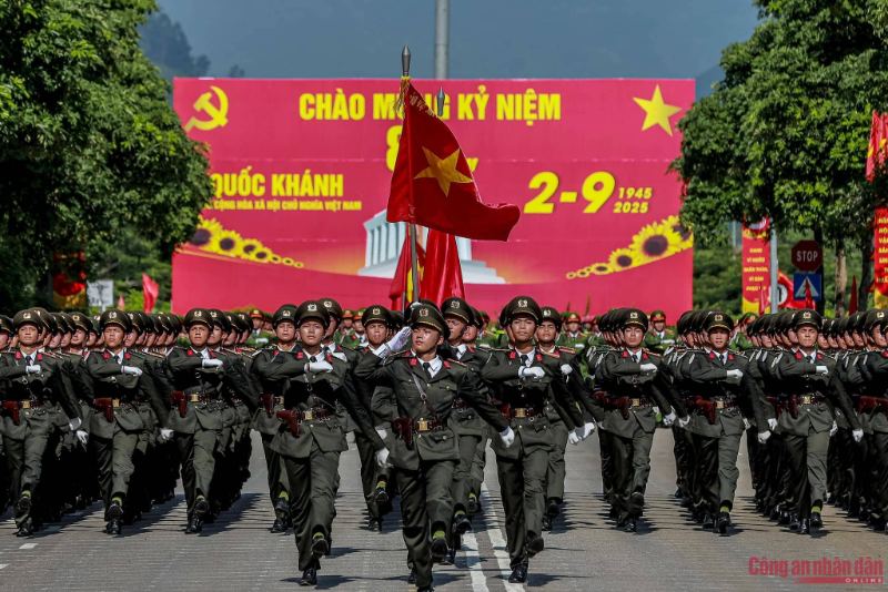 Lịch sơ duyệt và tổng duyệt