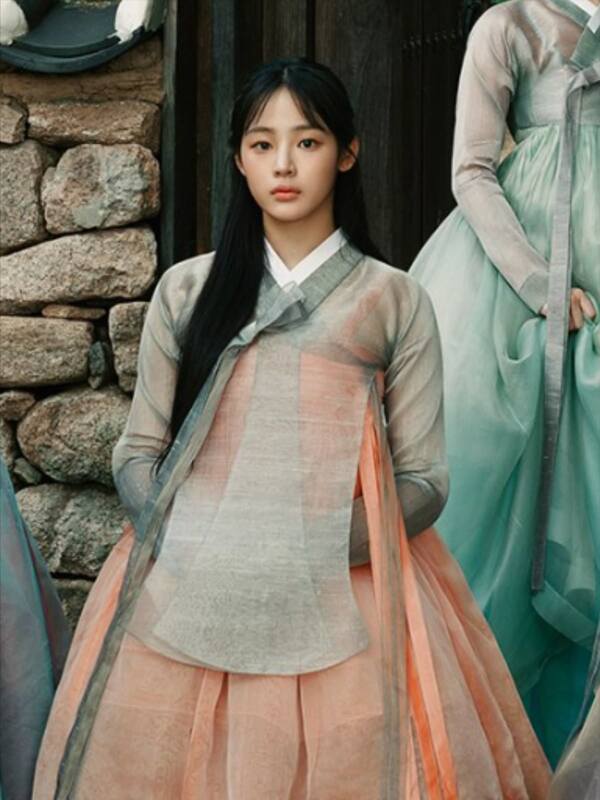 Ảnh idol Hàn Quốc style cổ điển, đậm màu truyền thống