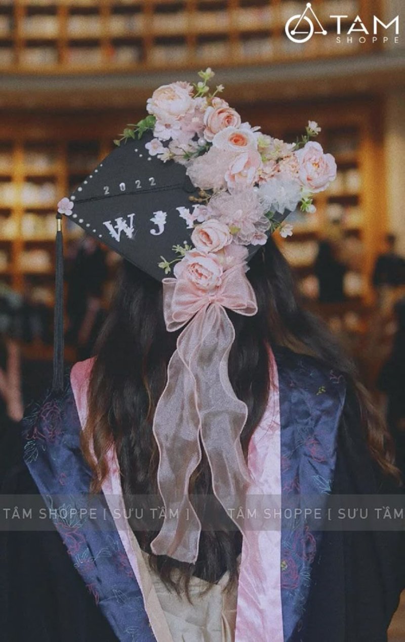 trang trí mũ ( Nguồn ảnh: Sưu tầm )
