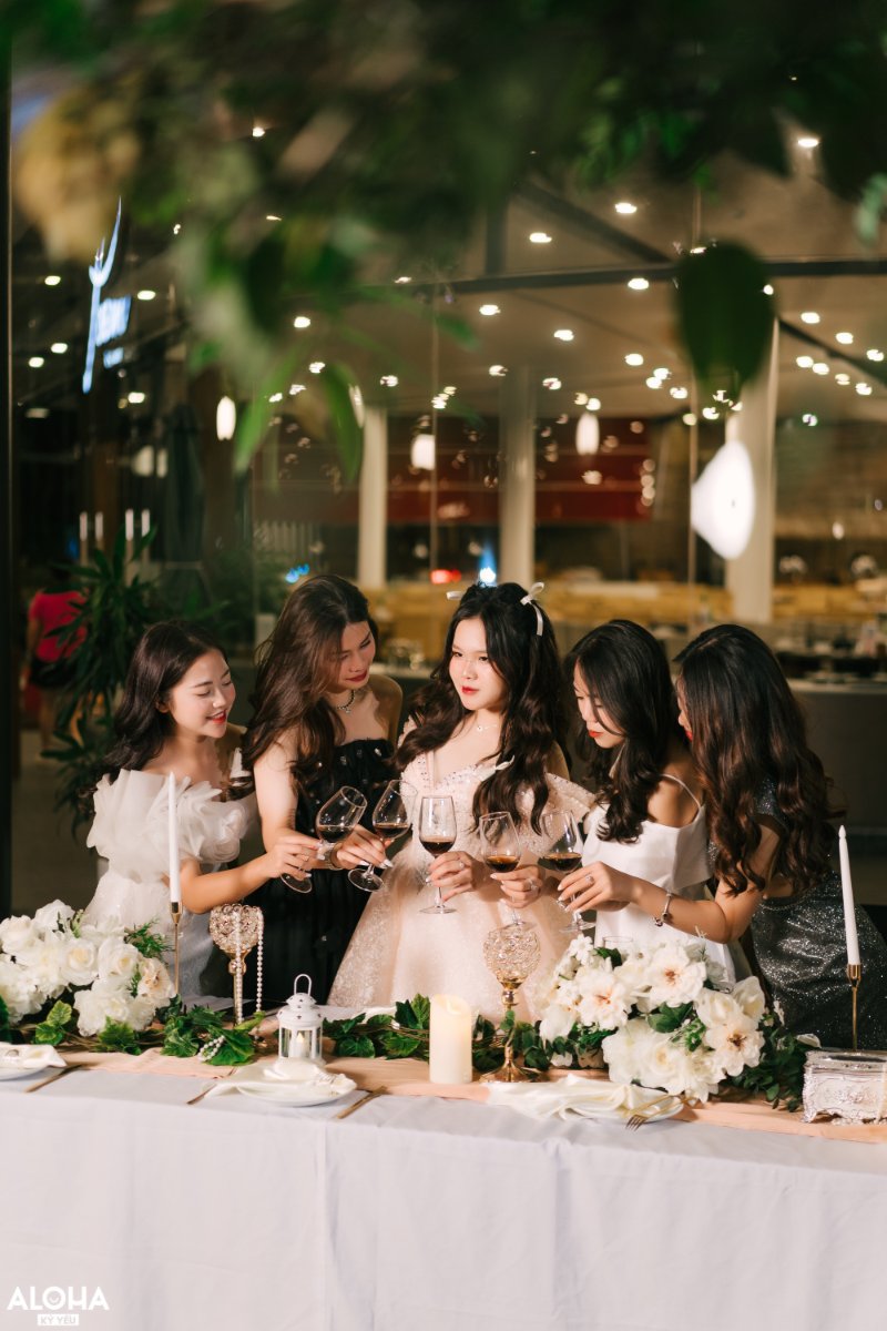 Một số lưu ý khi chụp ảnh kỷ yếu Concept Party Night ( Nguồn ảnh: Sưu tầm )