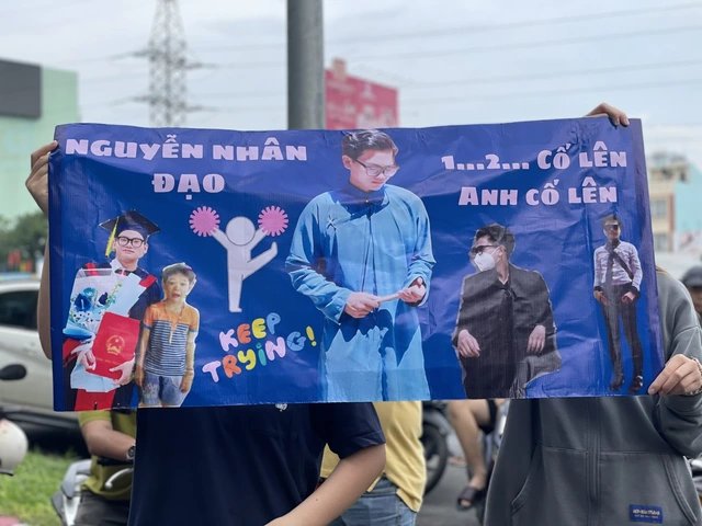 Ảnh banner Tốt Nghiệp Hài Hước mới nhất ( Nguồn ảnh: Sưu tầm )
