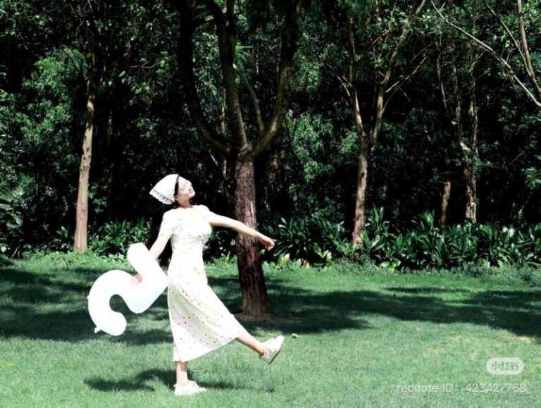 Lựa chọn phụ kiện và bóng số sinh nhật hợp lý ( Nguồn ảnh: Sưu tầm )