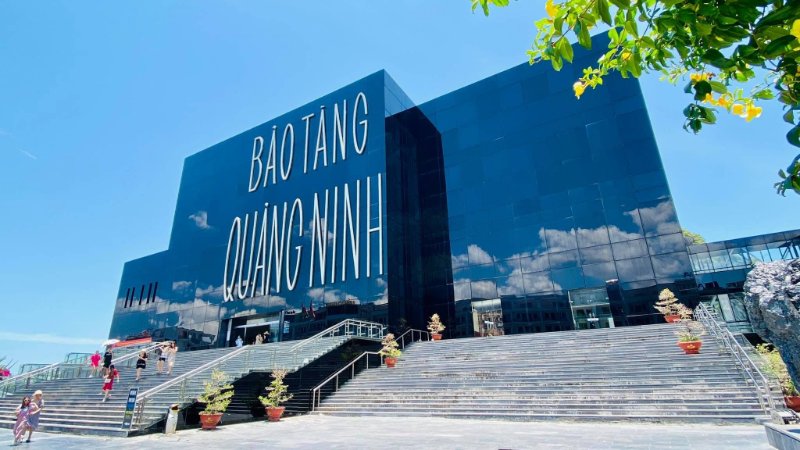 Bảo tàng Quảng Ninh ( nguồn ảnh: sưu tầm )