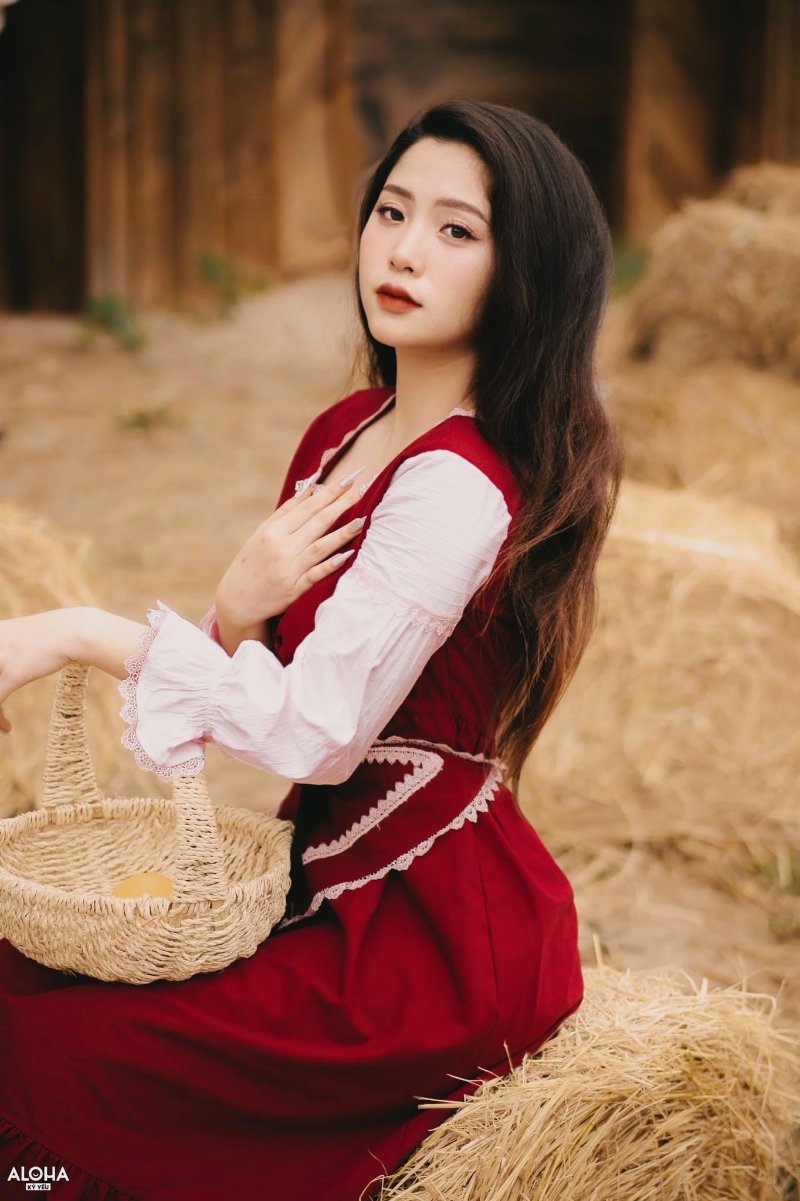 Concept chụp kỷ yếu Dutch Lady