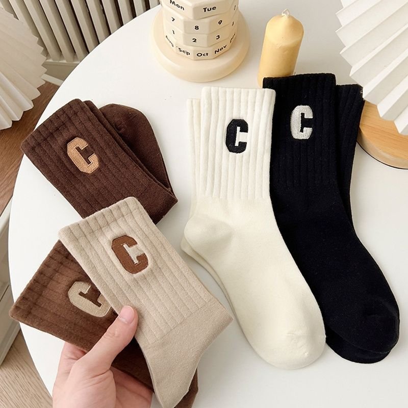Vớ, tất cao cấp ( nguồn ảnh: sưu tầm )