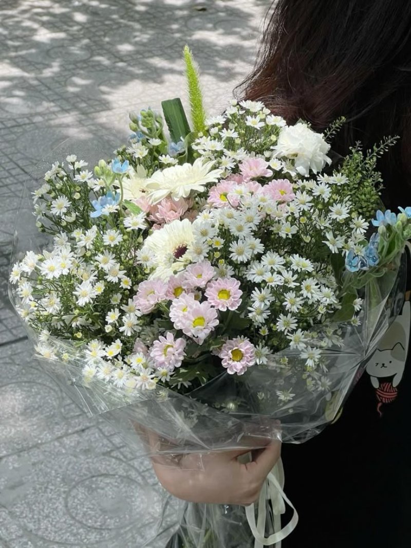 Hoa tươi ( nguồn ảnh: sưu tầm )