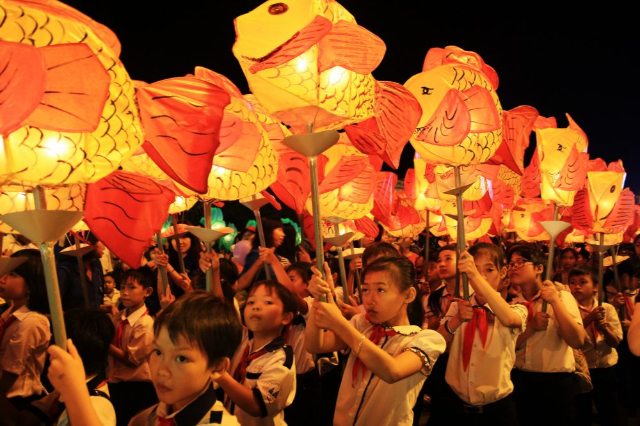 Bộ ảnh Trung Thu chủ đề lồng đèn