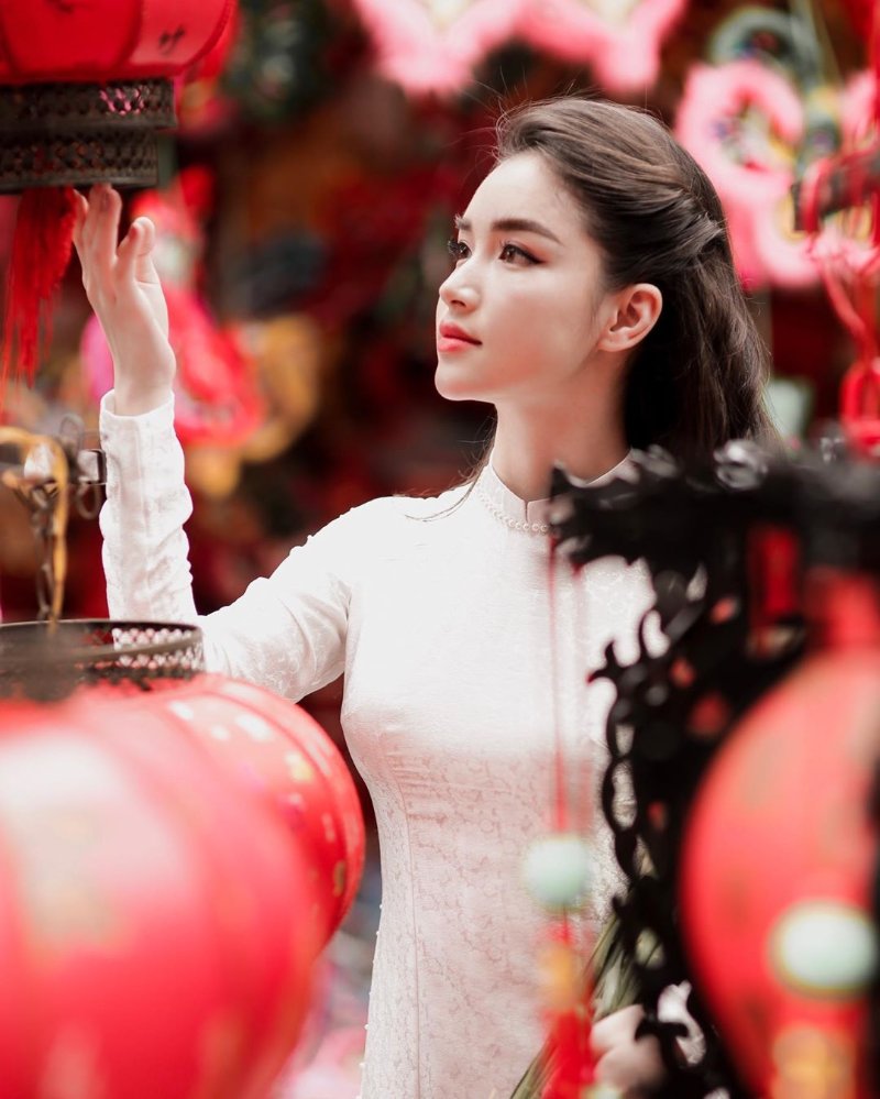 Tạo dáng góc nghiêng thần thánh