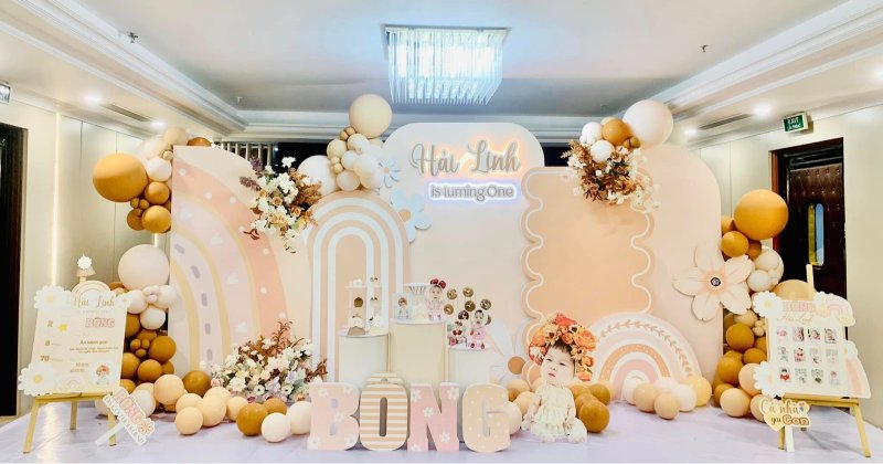 Trang trí đầy tháng tại nhà theo phong cách hiện đại
