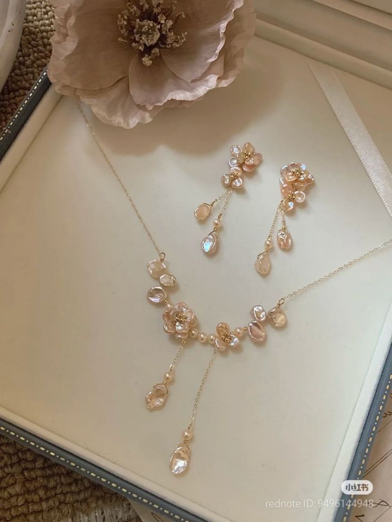Trang sức và phụ kiện ( nguồn ảnh: sưu tầm )